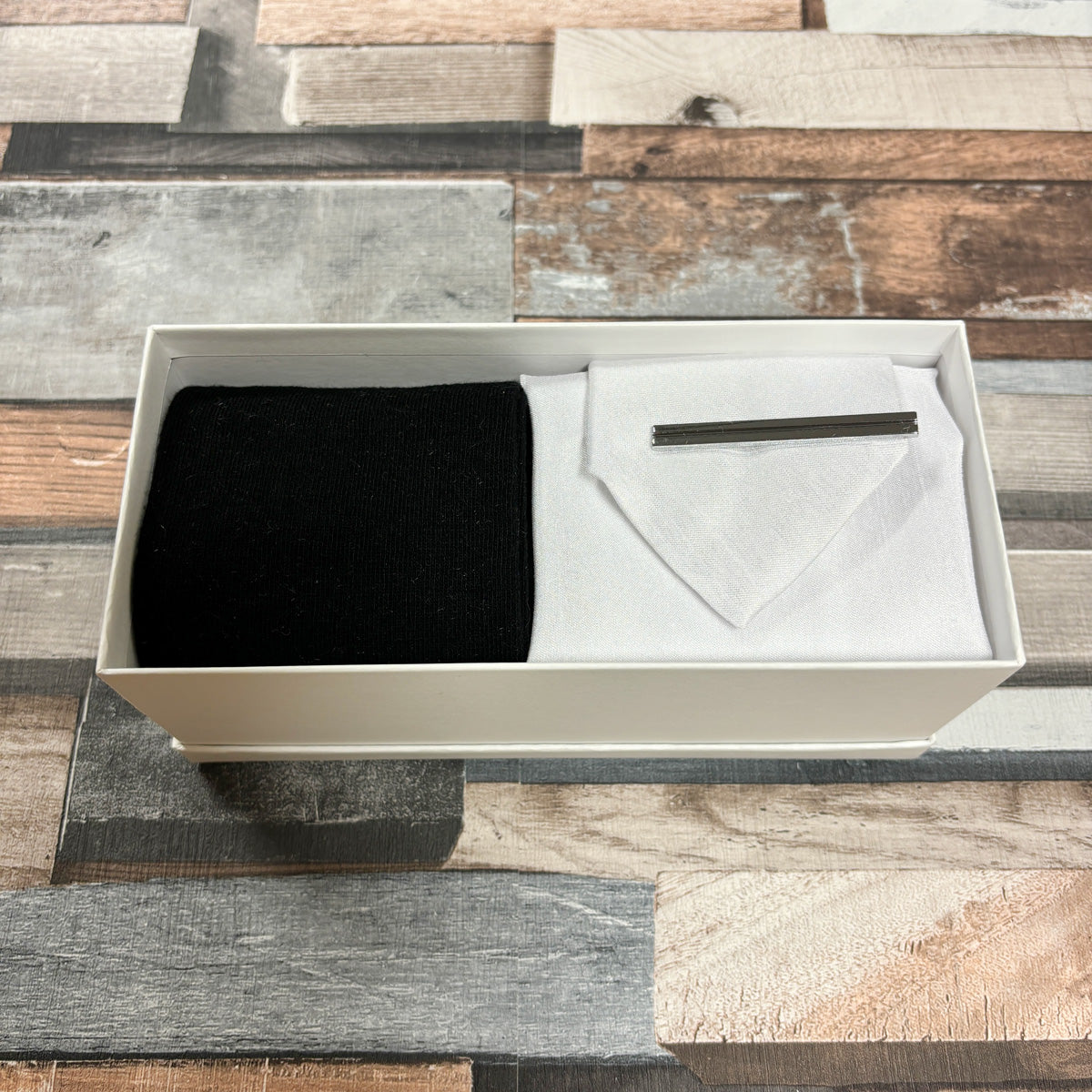 White Satin Tie & Socks Boxed Gift Set