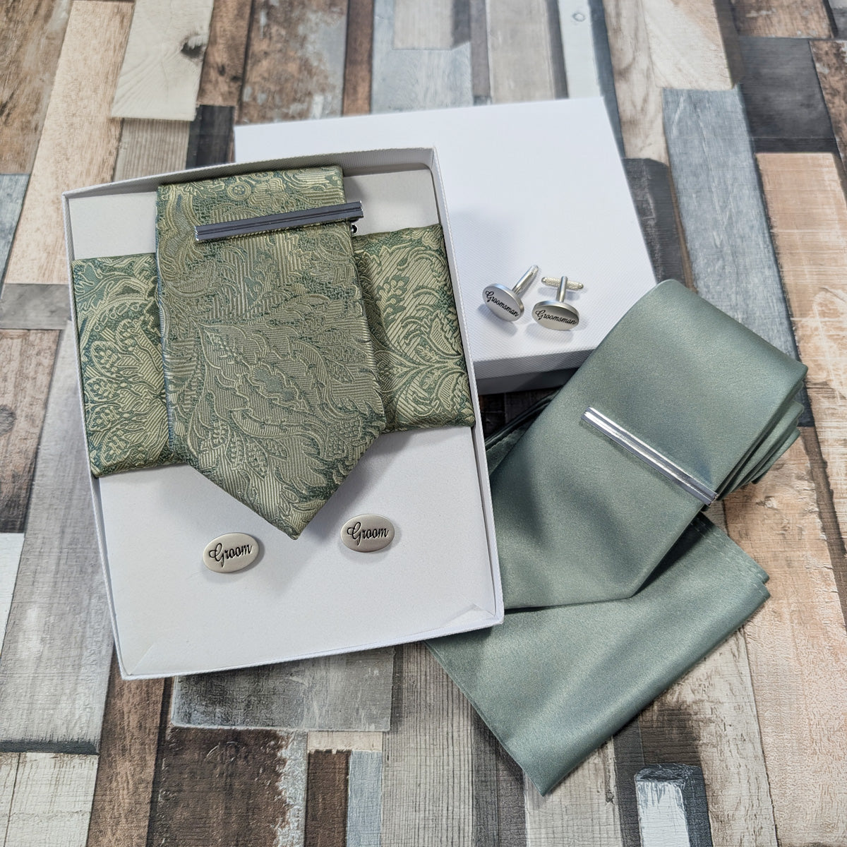 Tie Bar and Presentation Box
