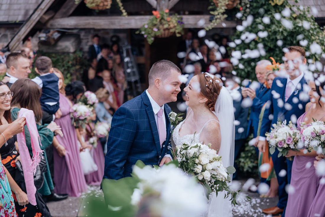 Spring & Summer Wedding Colour Palettes: Emerald, Olive, Lilac & Lavender