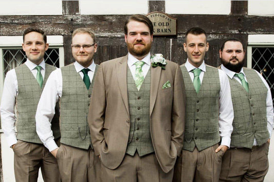 Do The Groomsmen Have To Match The Bridesmaids? - Swagger & Swoon