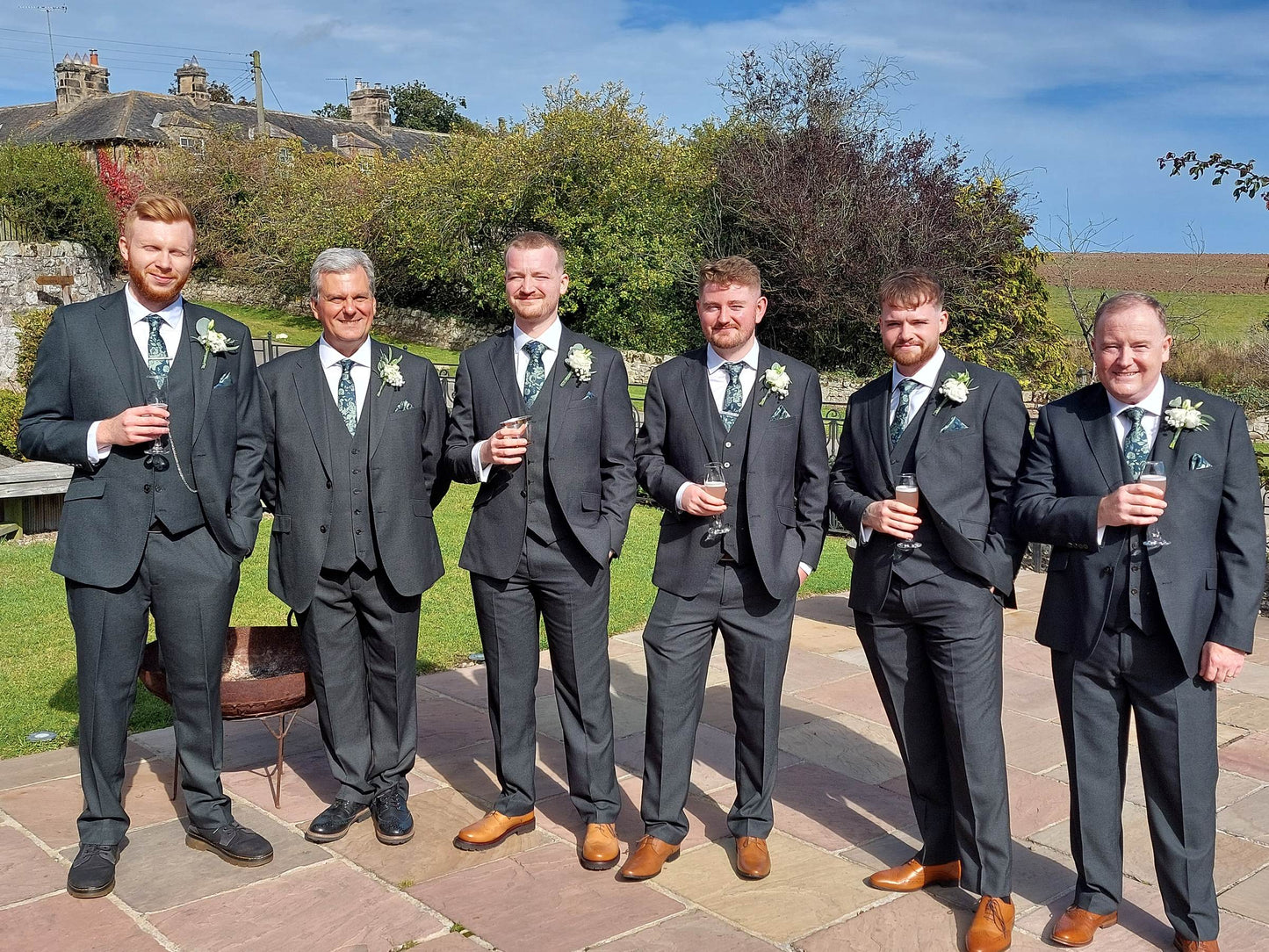 Green Vintage Floral Wedding Tie