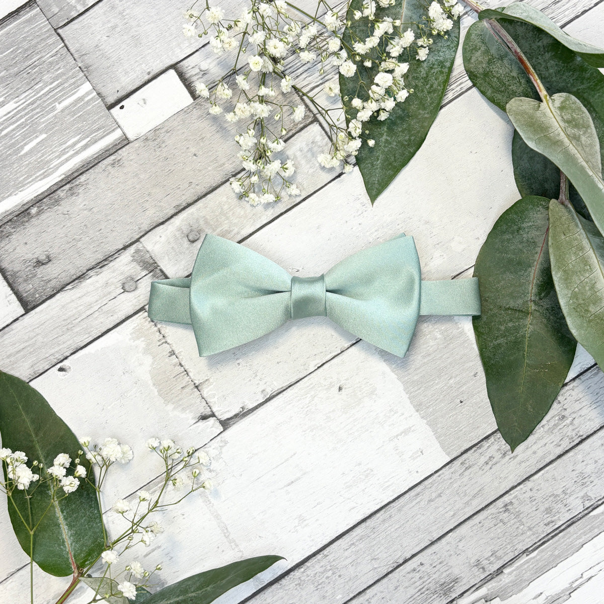 Seagrass Bow Tie