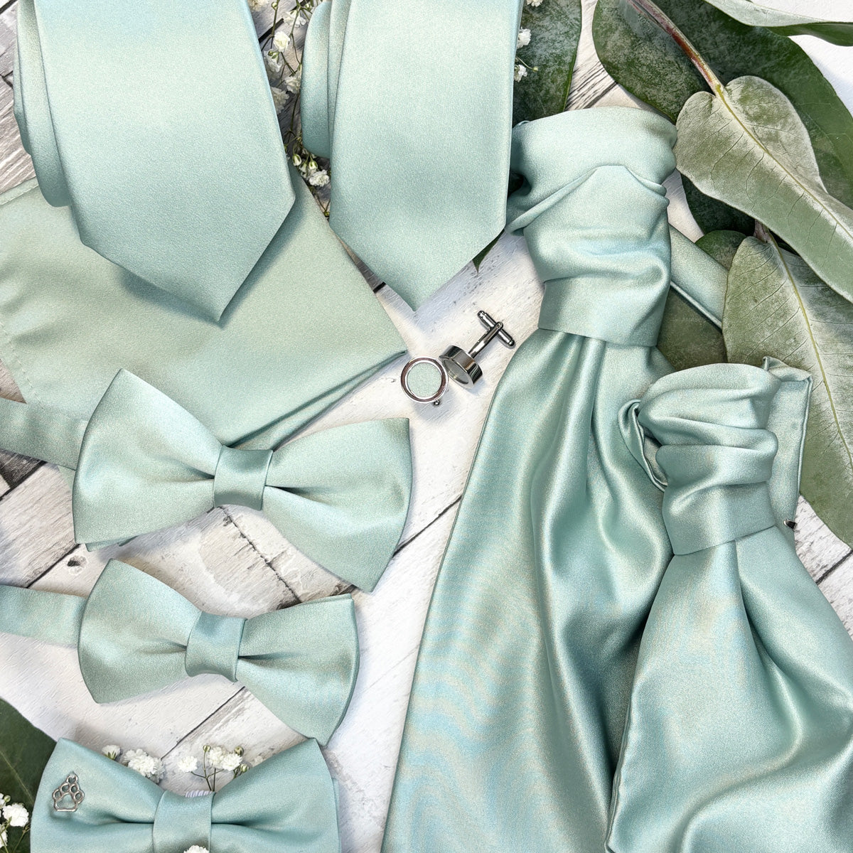 Seagrass Wedding Cravat