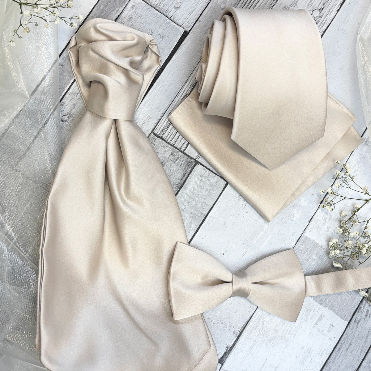 Antique Champagne Wedding Swatch