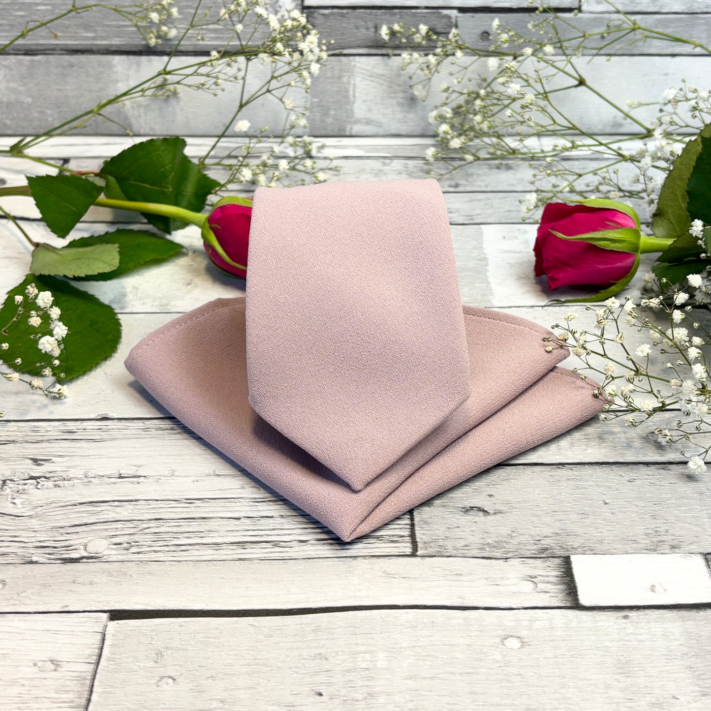 Lilac Rose Tie & Socks Gift Set