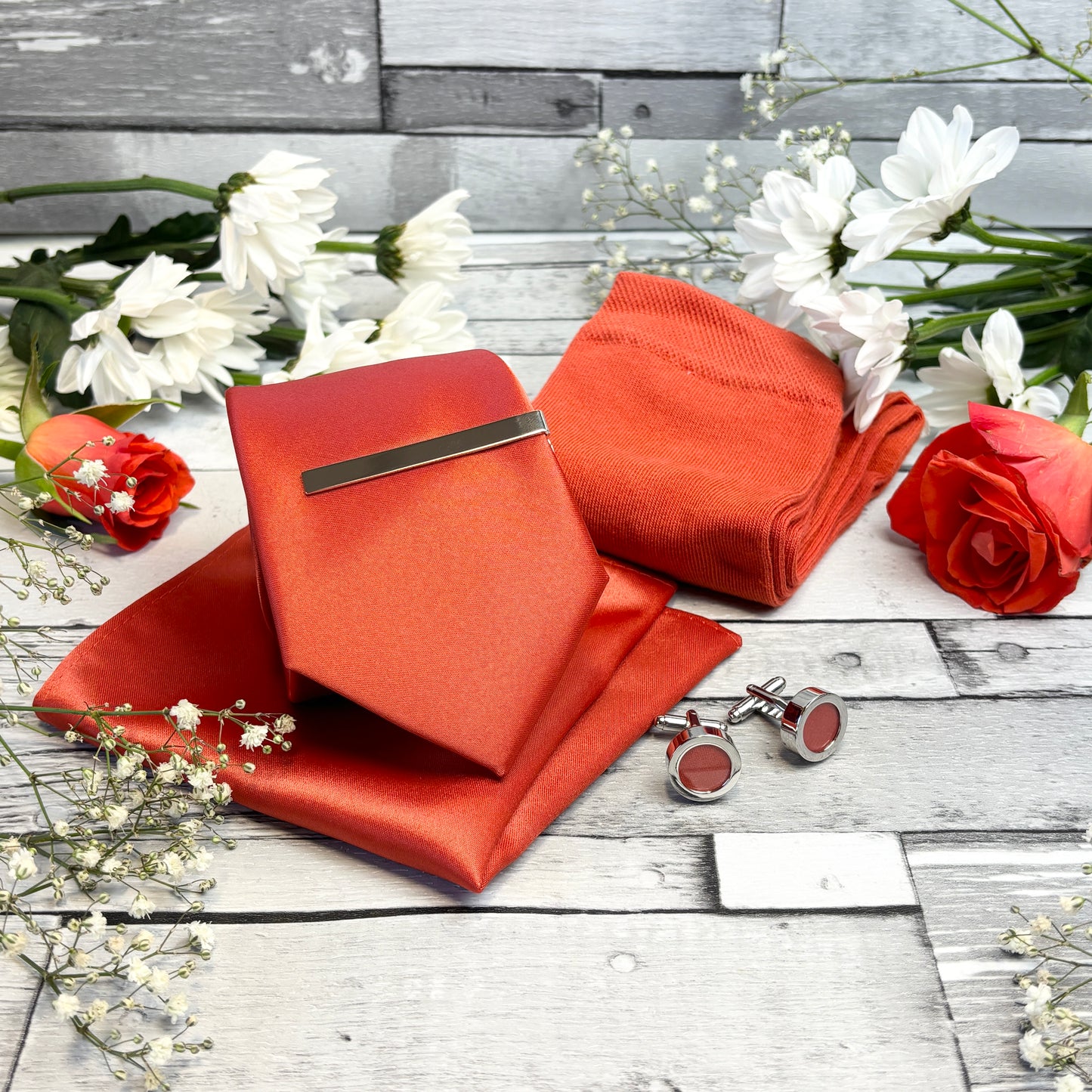 Sienna Tie & Socks Gift Set