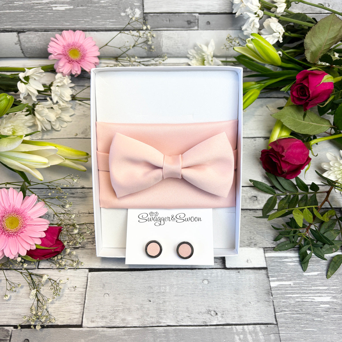 Vintage Rose Wedding Swatch