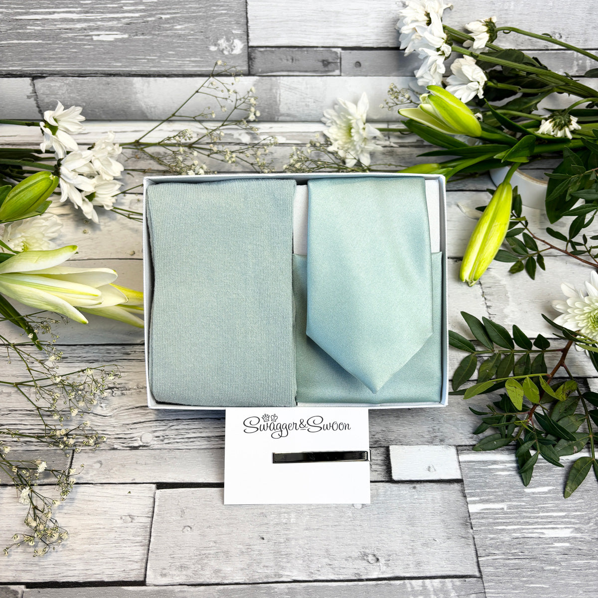 Seagrass Tie & Socks Gift Set