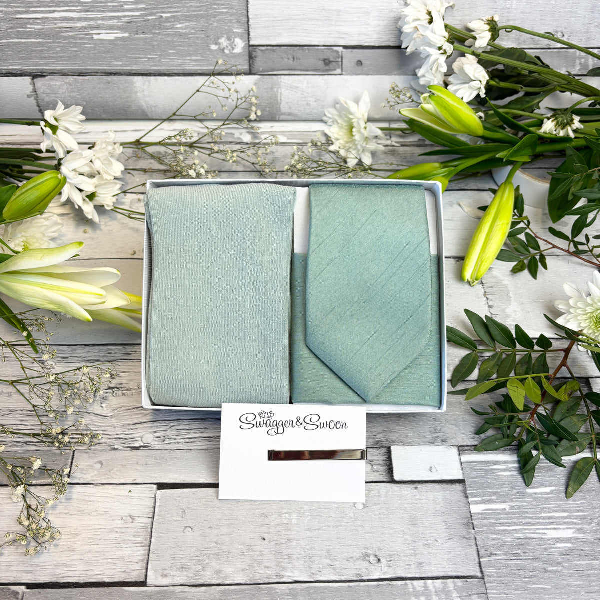 Seagrass Shantung Tie & Socks Gift Set