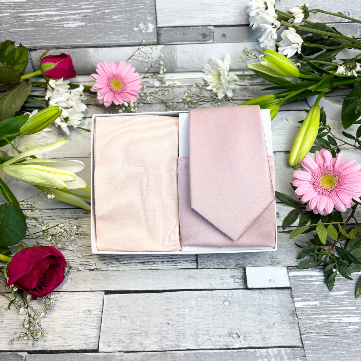 Rose Gold Tie & Socks Gift Set