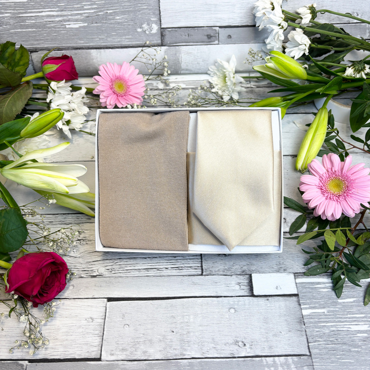 Dune Tie & Socks Gift Set