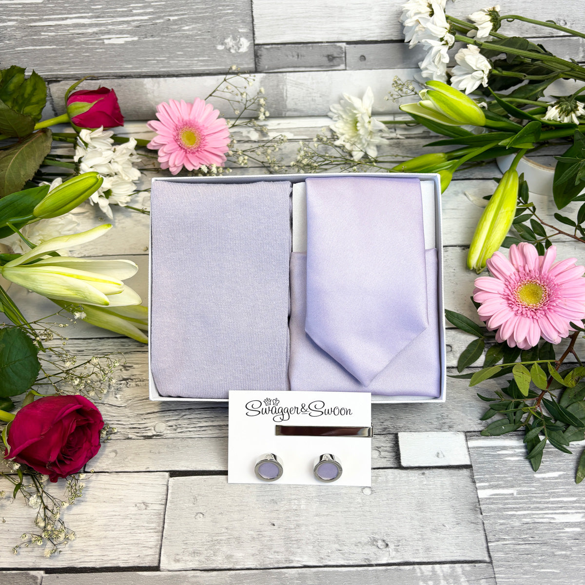 Mauve Tie & Socks Gift Set