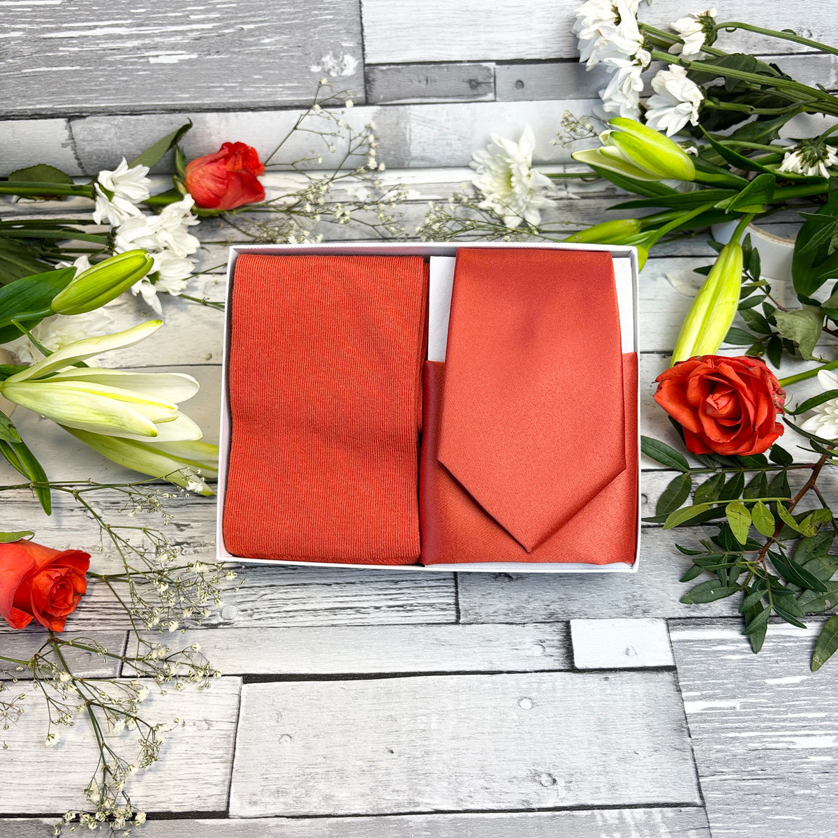 Sienna Tie & Socks Gift Set