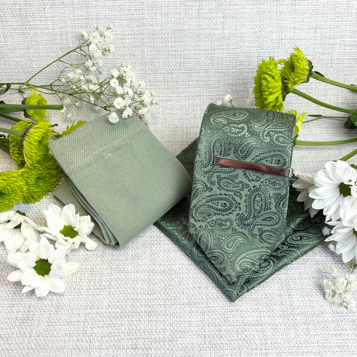 Dark Sage Paisley Tie & Socks Gift Set