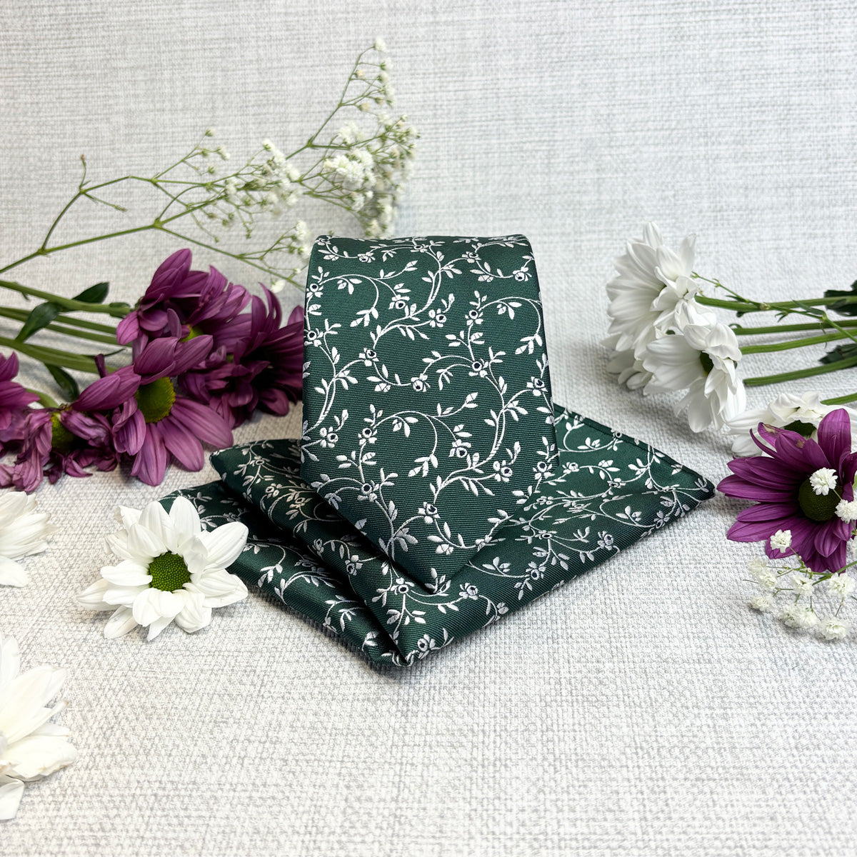 Dark Green Leaves Tie & Socks Gift Set