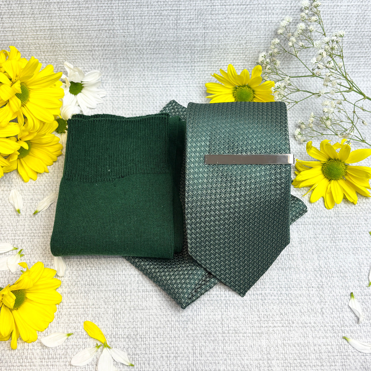 Spruce Woven Tie & Socks Gift Set