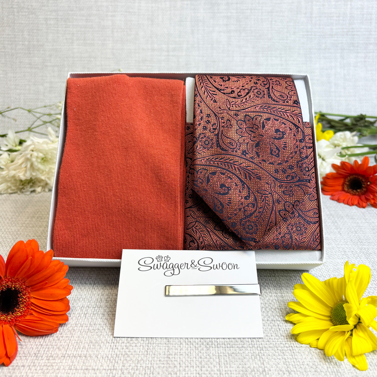 Sunset Lace Paisley Tie & Socks Gift Set