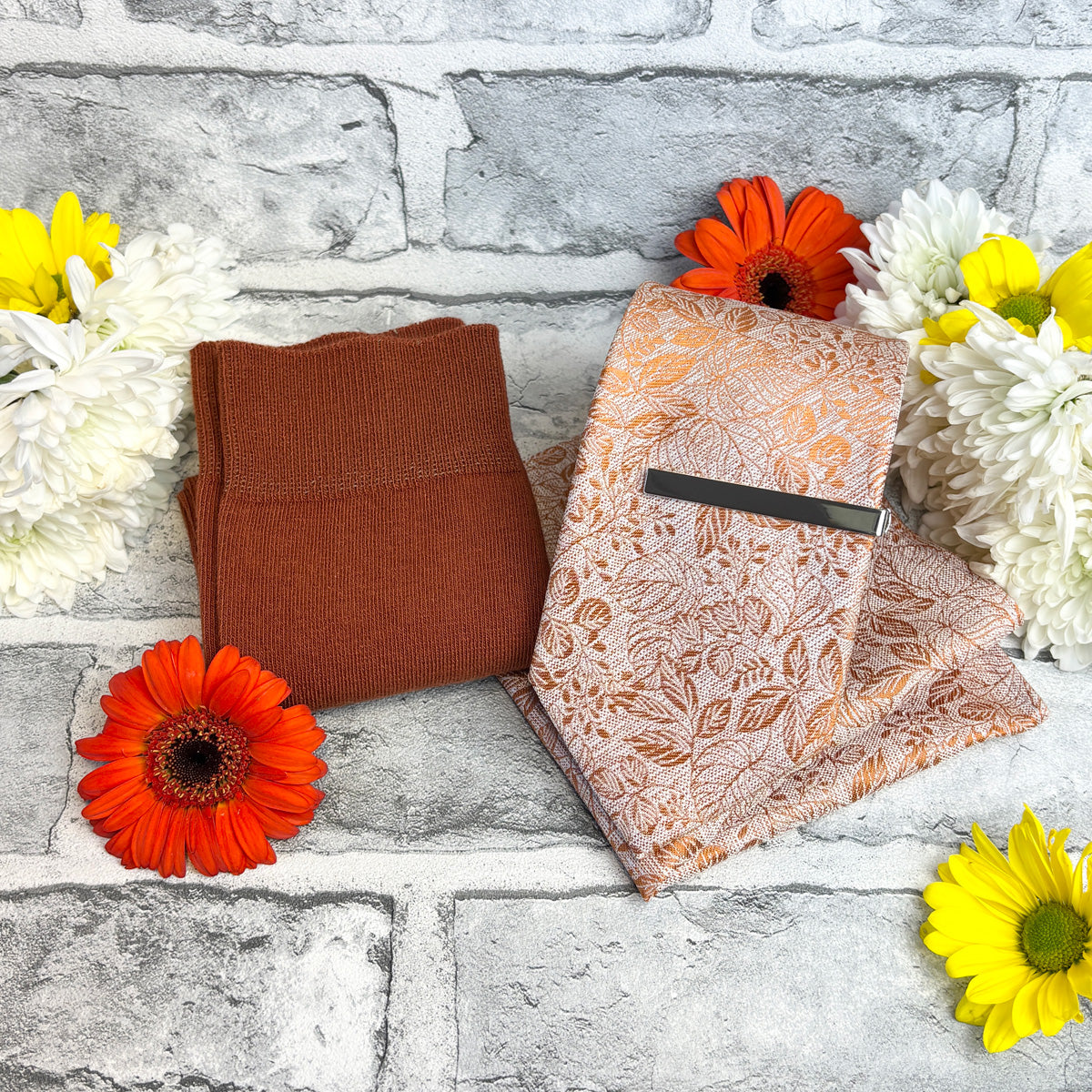Spice Woodland Leaves Wedding Swatch