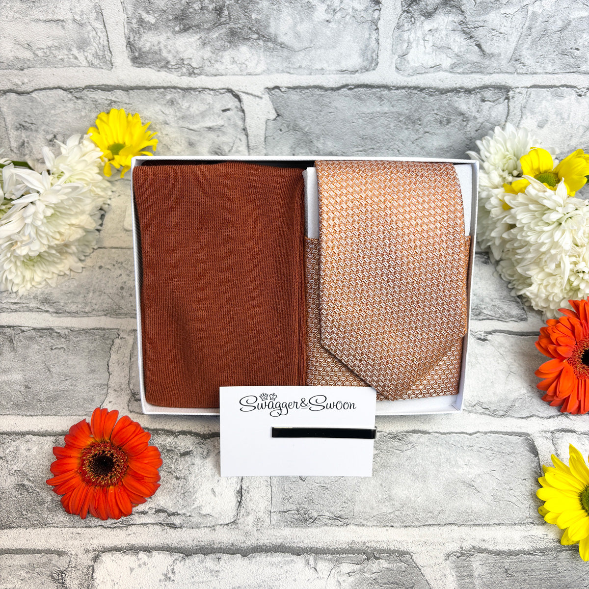 Spice Woven Tie & Socks Gift Set