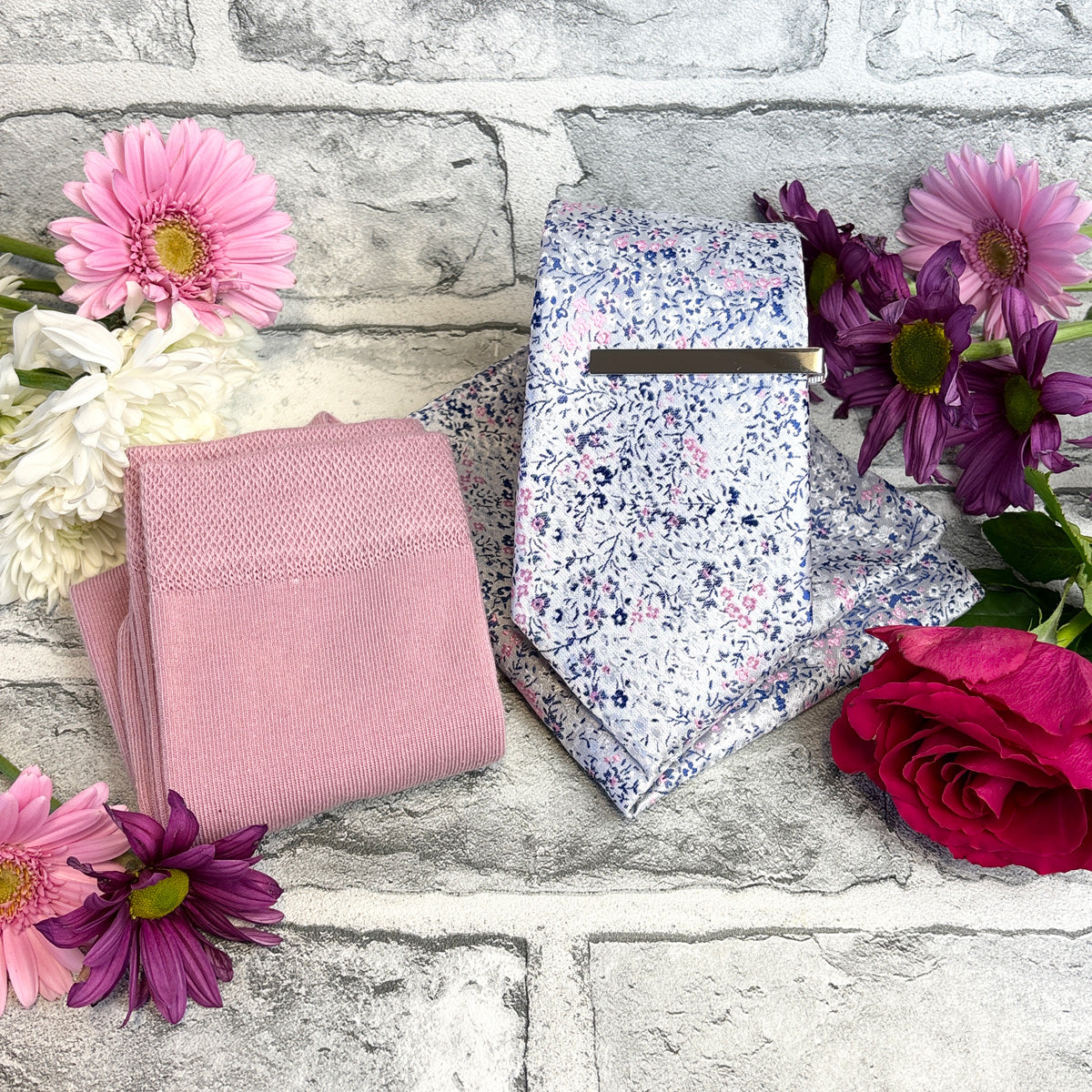 Pink & Silver Ditsy Floral Tie & Socks Gift Set