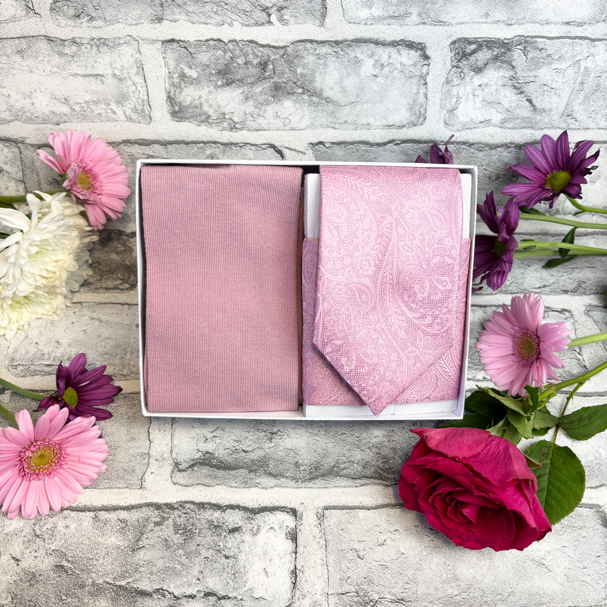 Dark Pink Lace Paisley Tie & Socks Gift Set