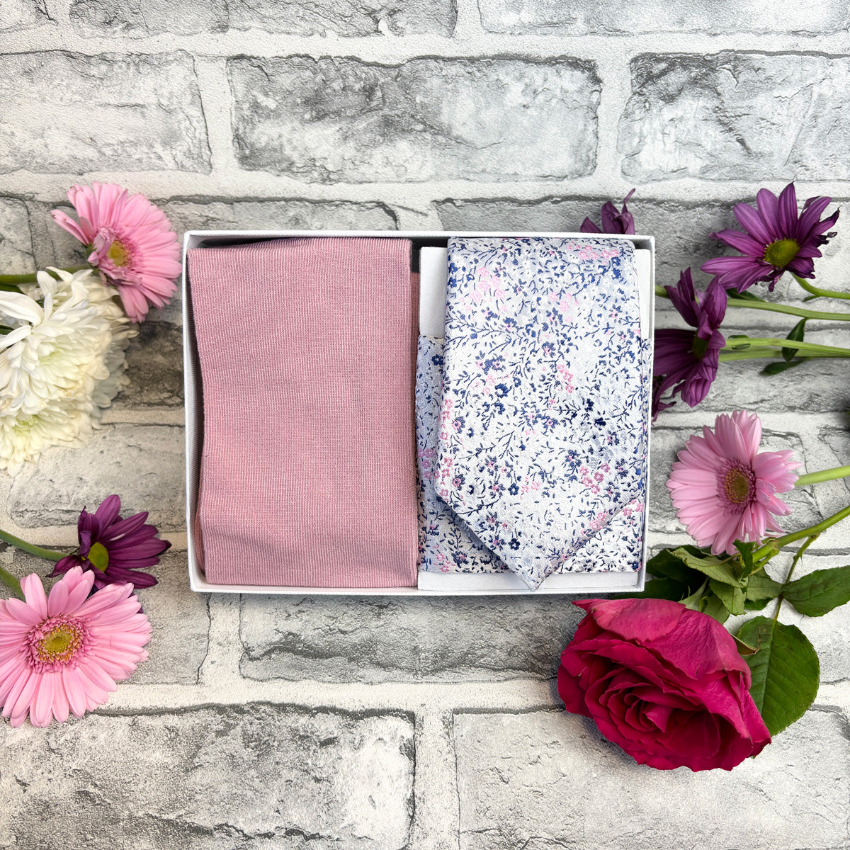 Pink & Silver Ditsy Floral Tie & Socks Gift Set