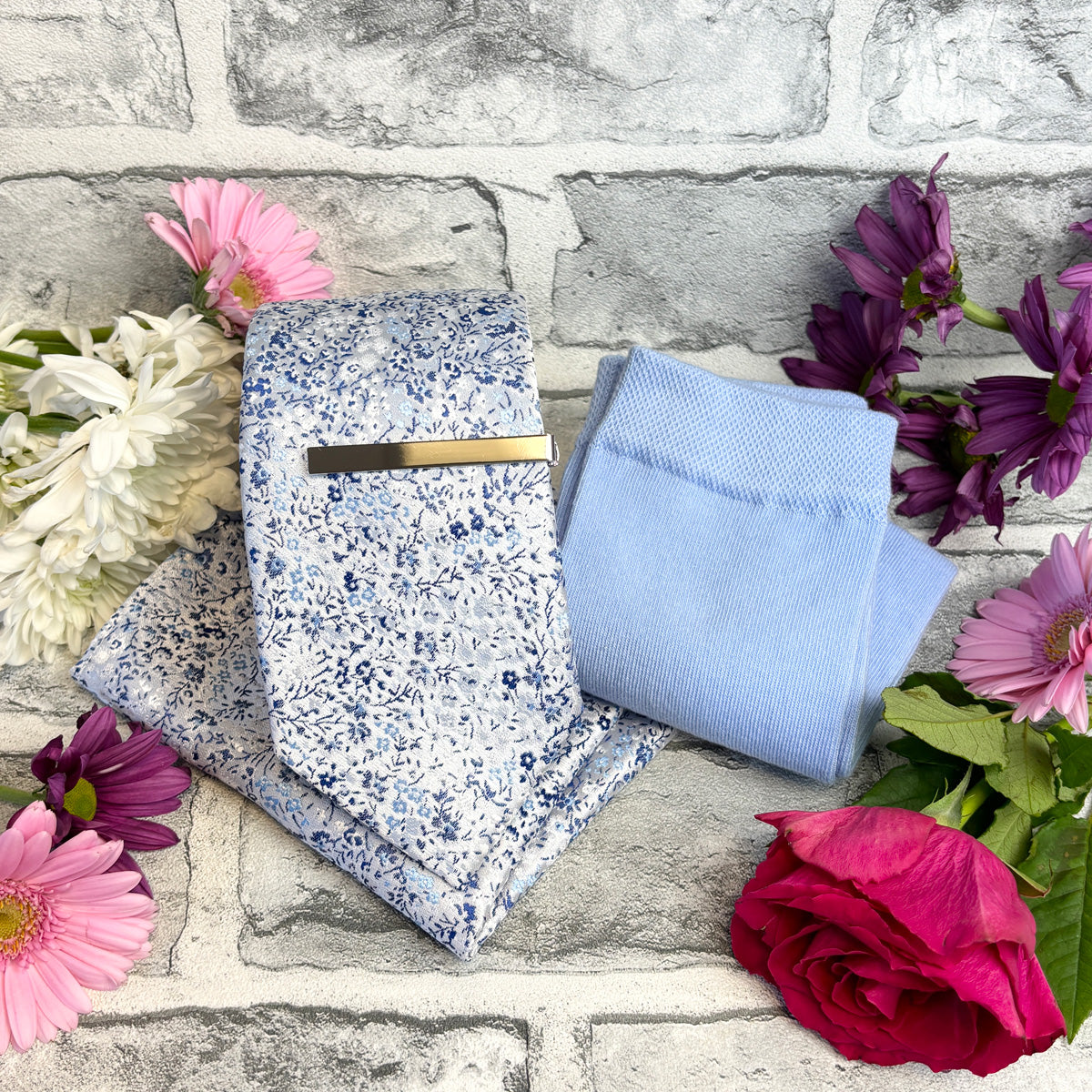 Blue & Silver Ditsy Floral Wedding Swatch