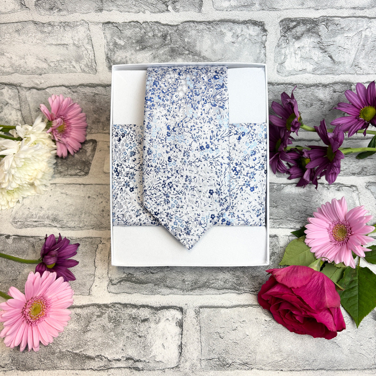 Blue & Silver Ditsy Floral Wedding Swatch