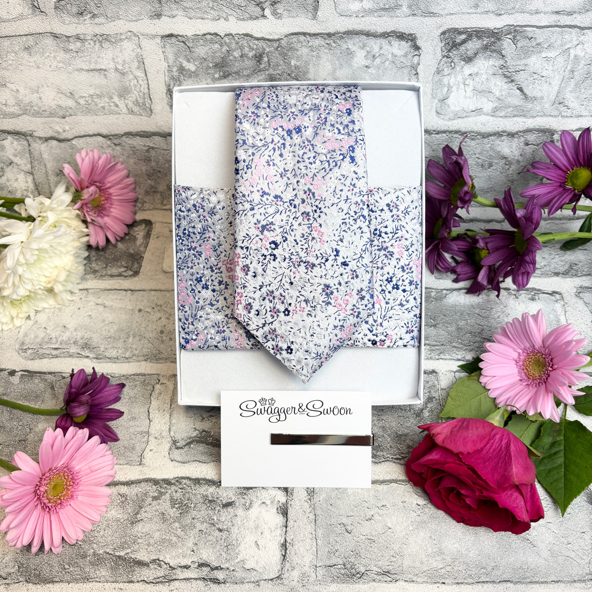 Pink & Silver Ditsy Floral Wedding Swatch