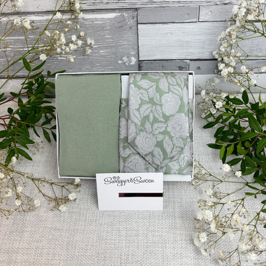 Bold Wild Sage Rose Tie & Socks Gift Set