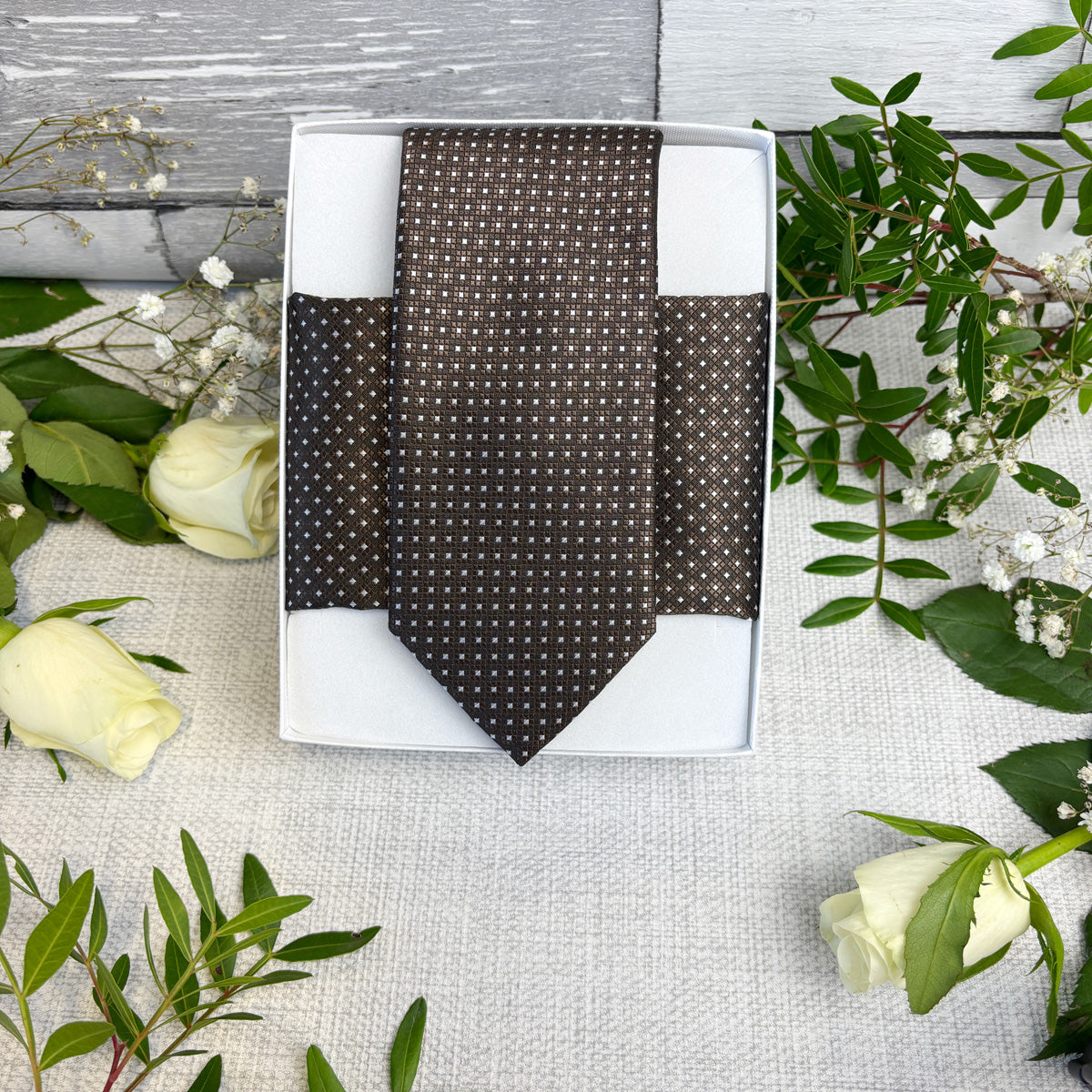 Walnut Diamonds Tie and Pocket Square gift set