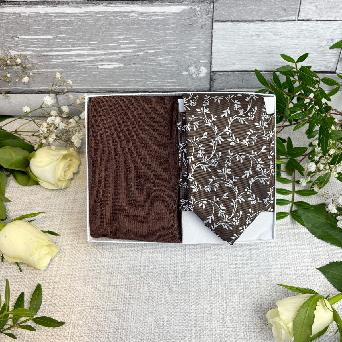 Walnut Leaves tie, pocket square and matching socks in a gift box