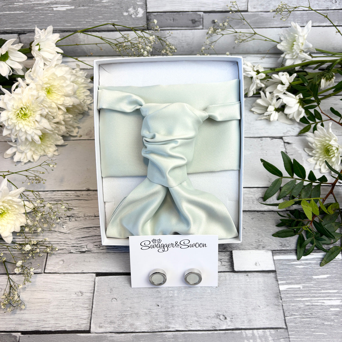 Willow Cravat and Pocket Square in a White Presentation Box with Cufflinks