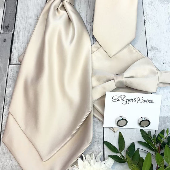 Antique Champagne Wedding Accessories