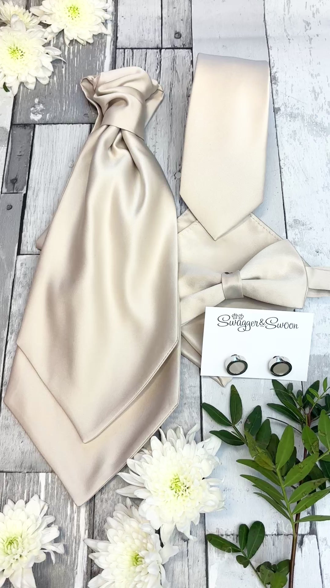 Antique Champagne Wedding Accessories