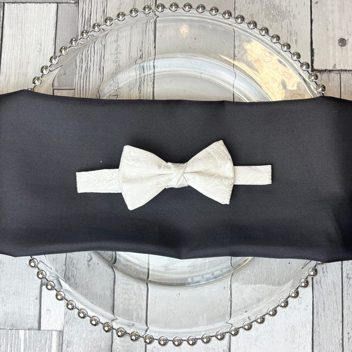 White Paisley Silk Bow Tie - Bow Ties - 